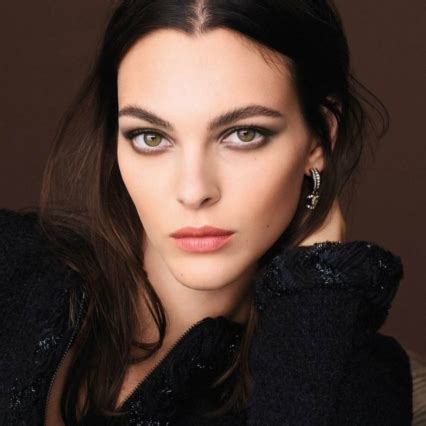 Chanel trucco Autunno Inverno 2021 2022 Tone